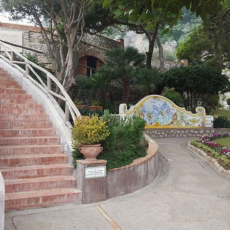 La Casetta Capri Bagian luar foto