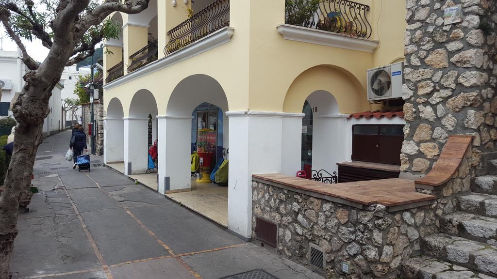 La Casetta Capri Bagian luar foto